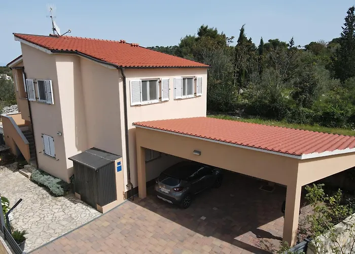 With Parking Space Lukoran, Ugljan - 24366 Apartman *