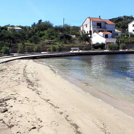 With Parking Space Lukoran, Ugljan - 24366