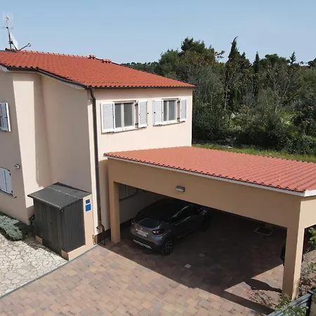 With Parking Space Lukoran, Ugljan - 24366 Apartman *